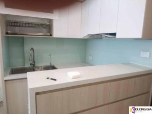 Lắp đặt kính ốp bếp tại Quận Tây Hồ, Hà Nội