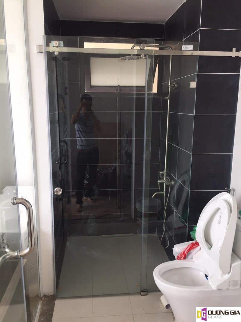 Phòng tắm kính mẫu 13